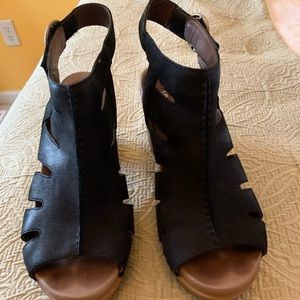 COPY - Dansko Demetra Platform sandals